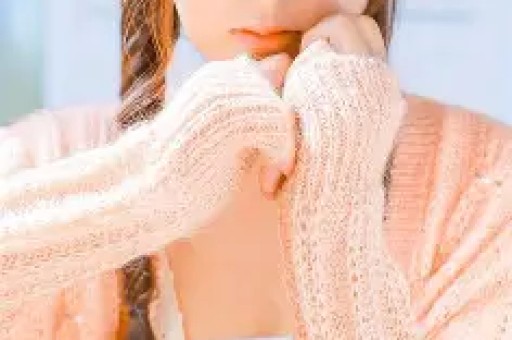 某顶流明星深夜被拍与神秘女子共进晚餐疑似新恋情曝光！