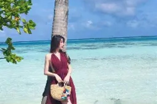 人前清纯人后疯狂？这4位情史混乱的女星每个都颠覆你的想象